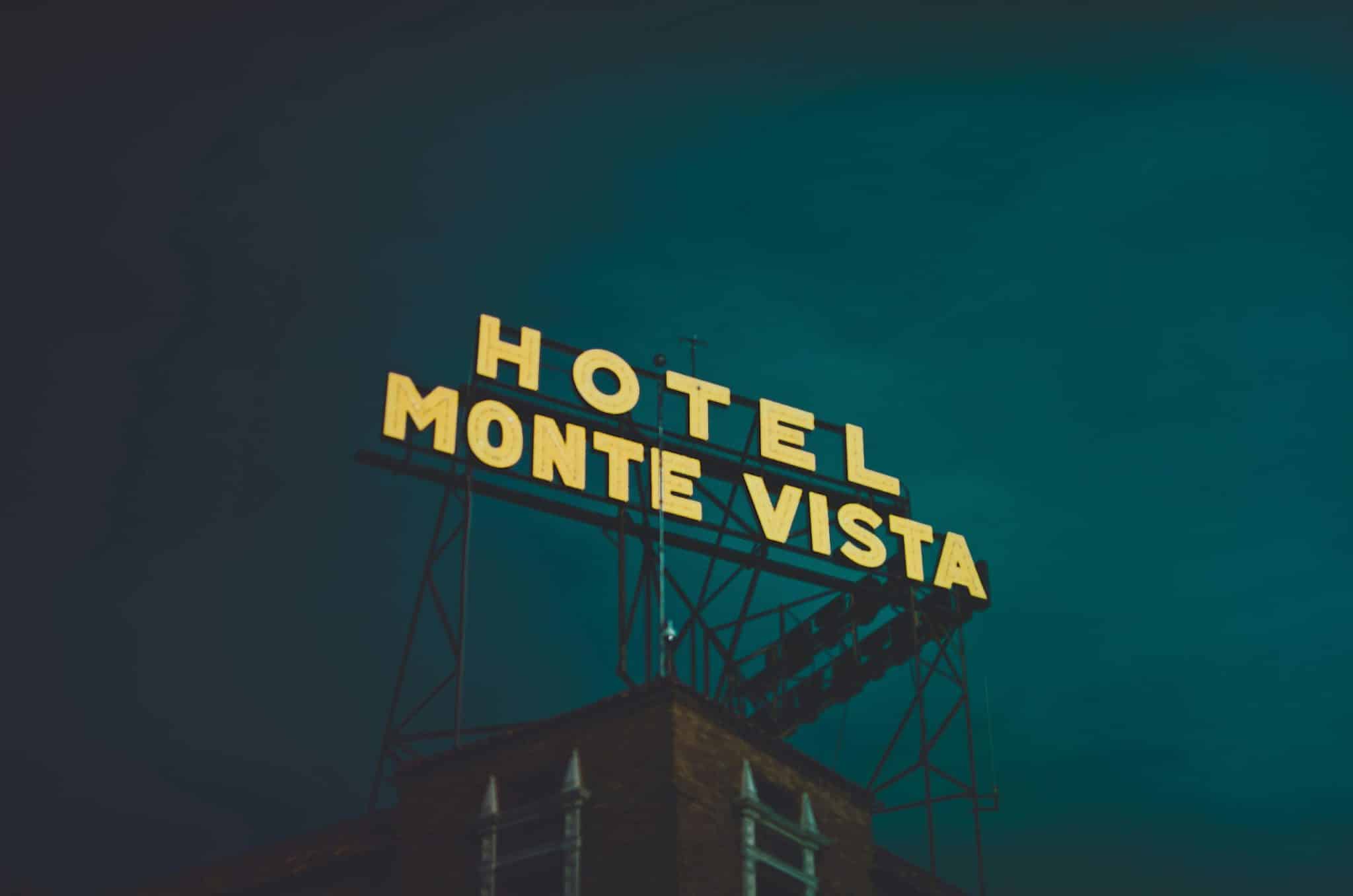 The Impact of Reviews and Ratings on Travel Accommodation Choices