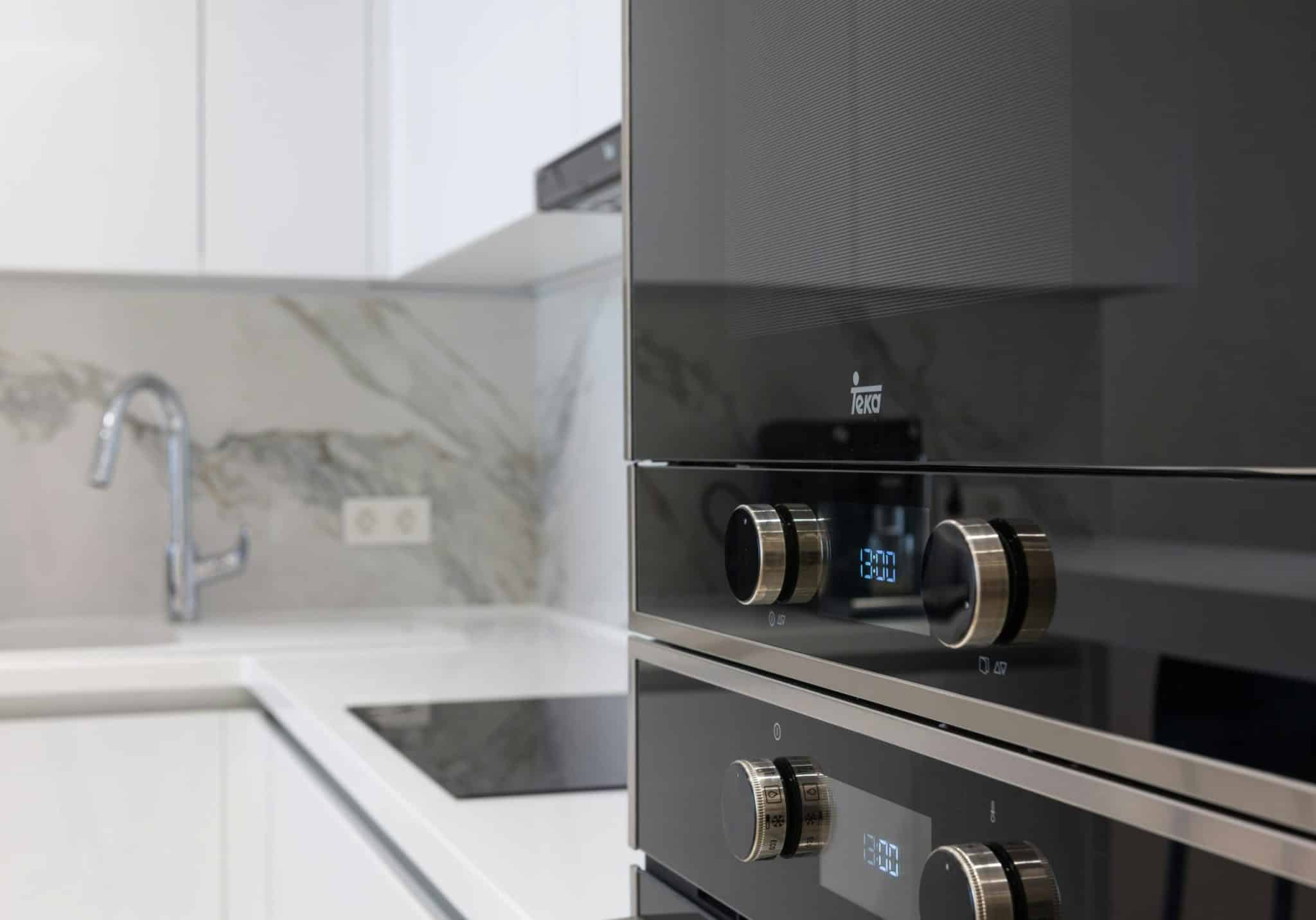 The Psychology of Minimalism in Home Design: Less is More