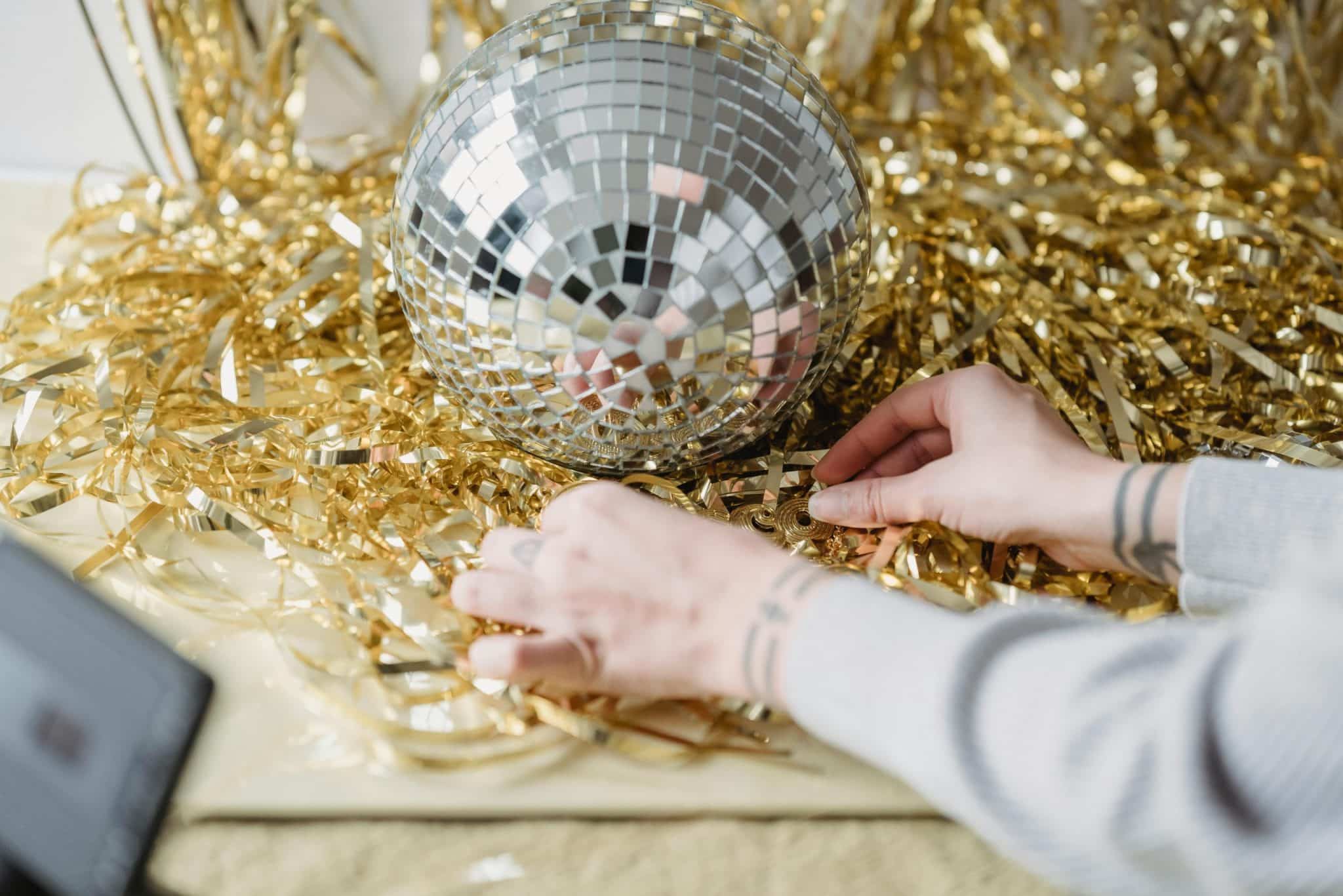 The Art of Mixing Metals: Combining Gold, Silver, and Rose Gold