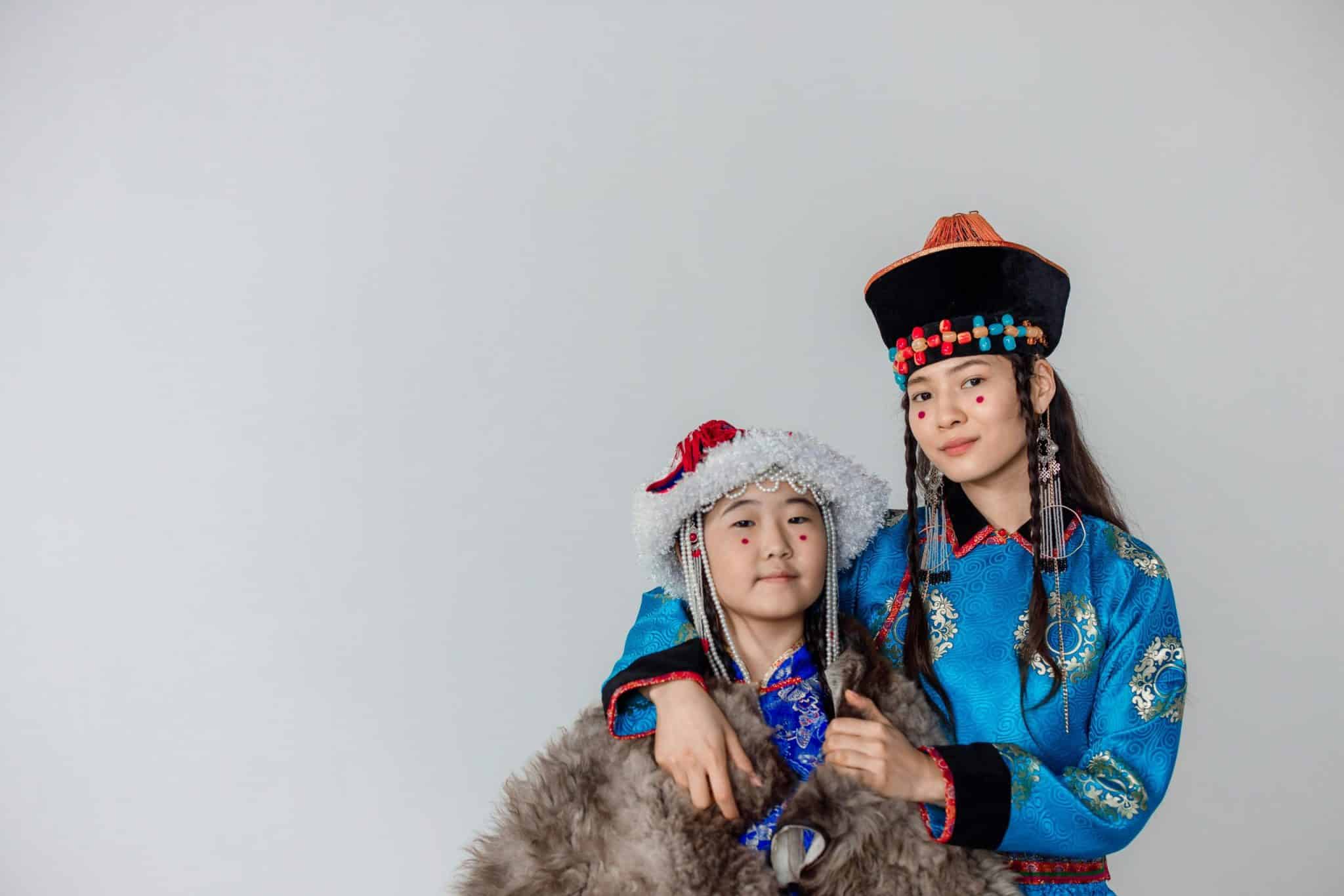 Food and Heritage: Expressing Cultural Identity Through Family Recipes